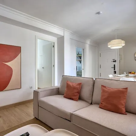 Triana Select, By Homing U Apartment Seville
