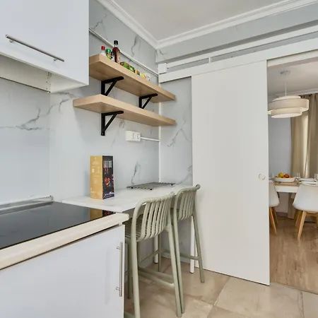 Triana Select, By Homing U Sevilla