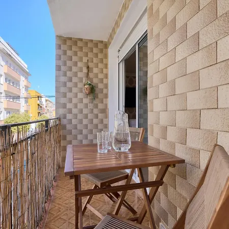 Apartment Triana Select, By Homing U Seville