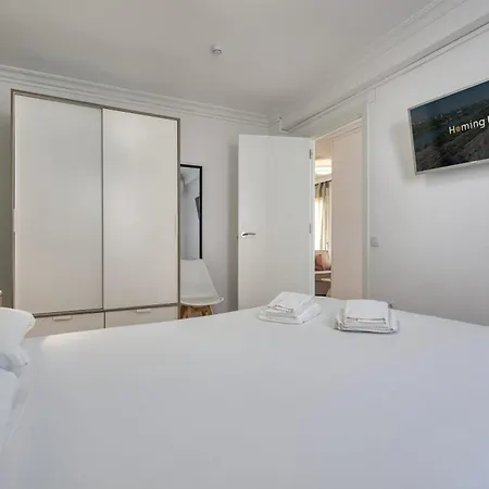 Apartment Triana Select, By Homing U Seville